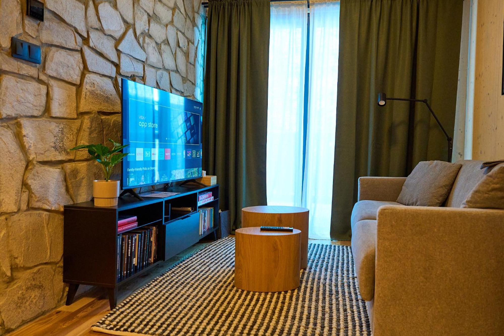 1-bedroom Adam With Free Parking Apartmán *